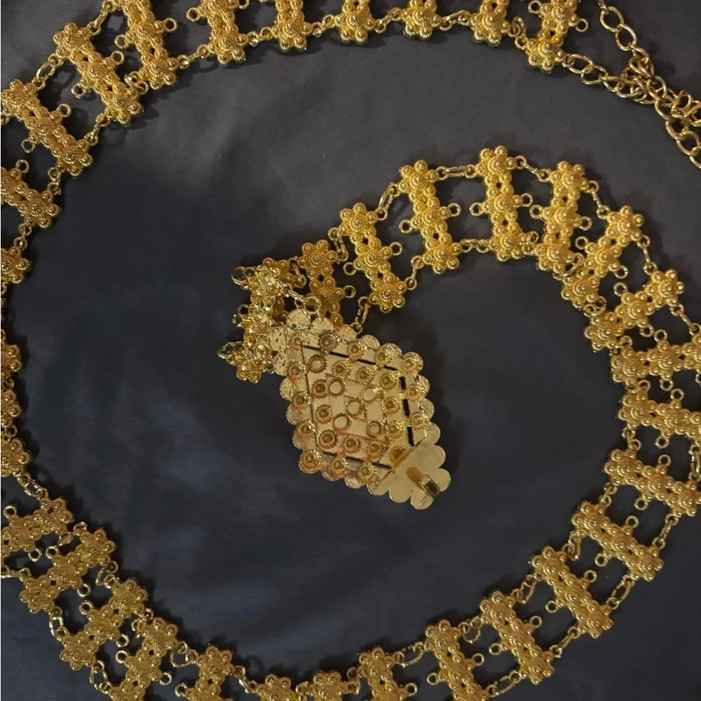 Elegant Gold-plated ladies Belt 40” in long and adjustable